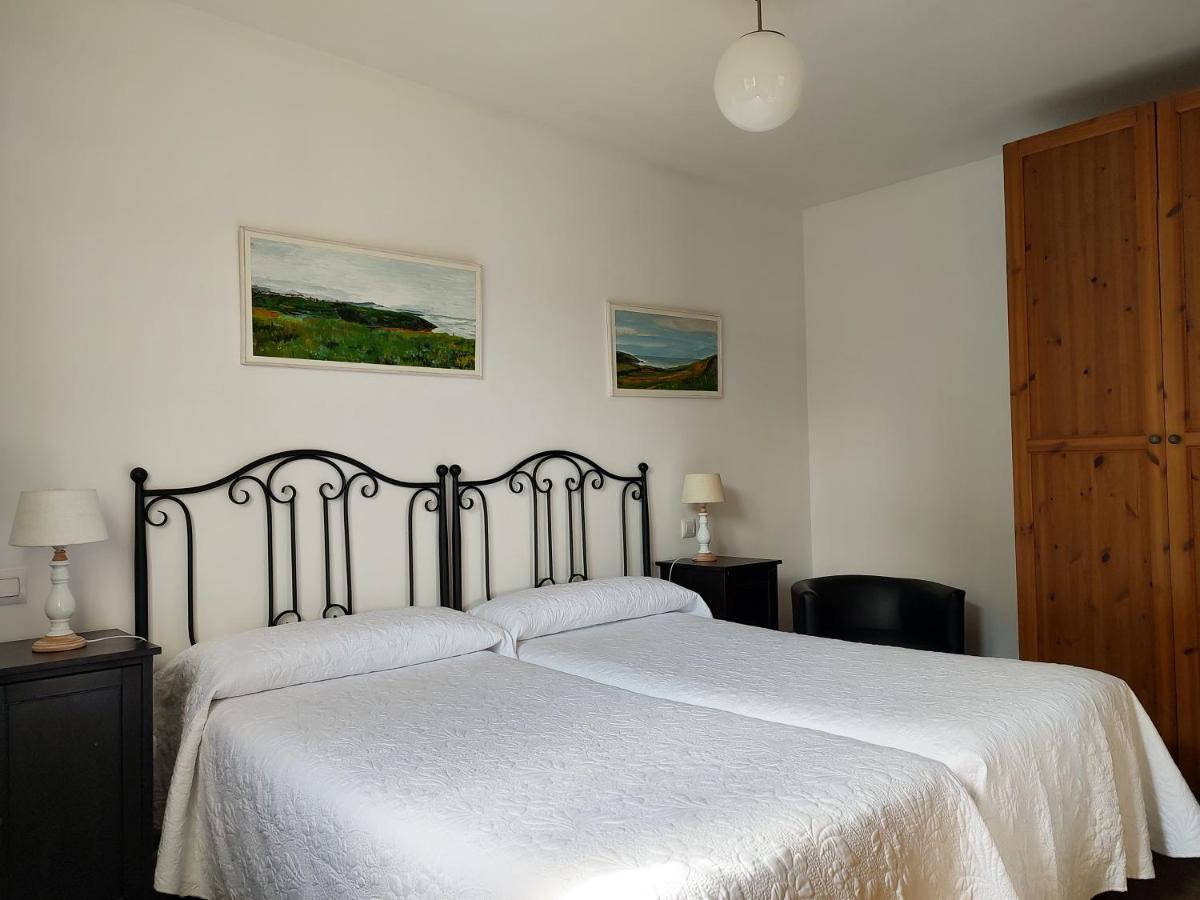 Apartamentos Corona Комильяс Экстерьер фото