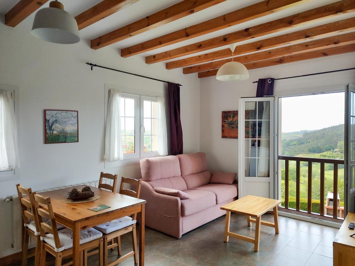 Apartamentos Corona Комильяс Экстерьер фото